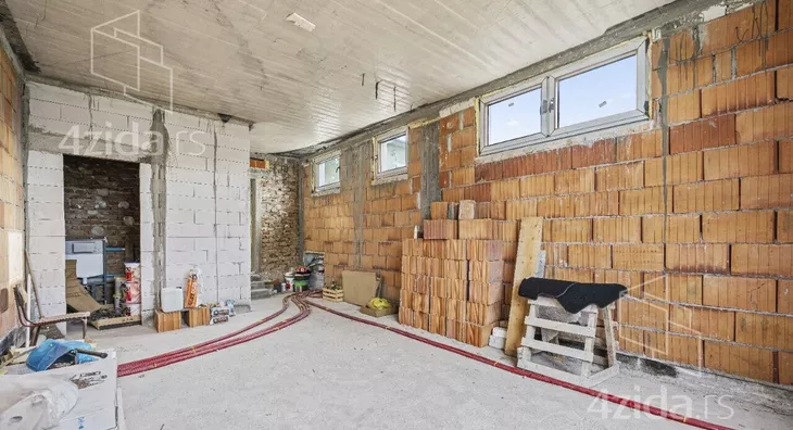 3-etažna kuća | 4zida