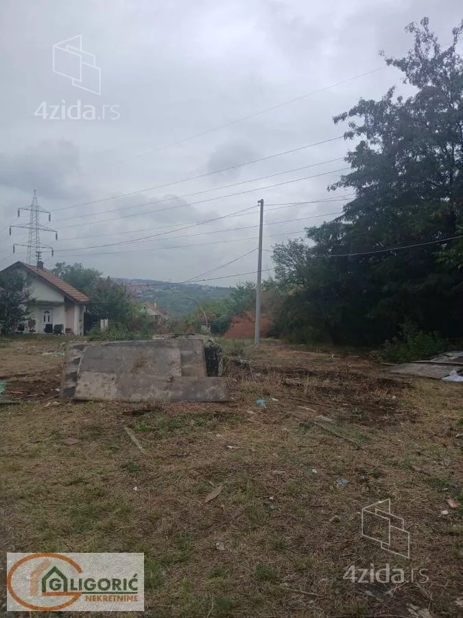 Plac | 4zida