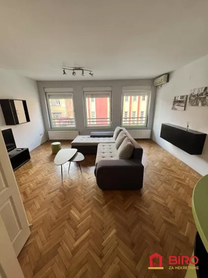 Stari Grad | 4zida.rs