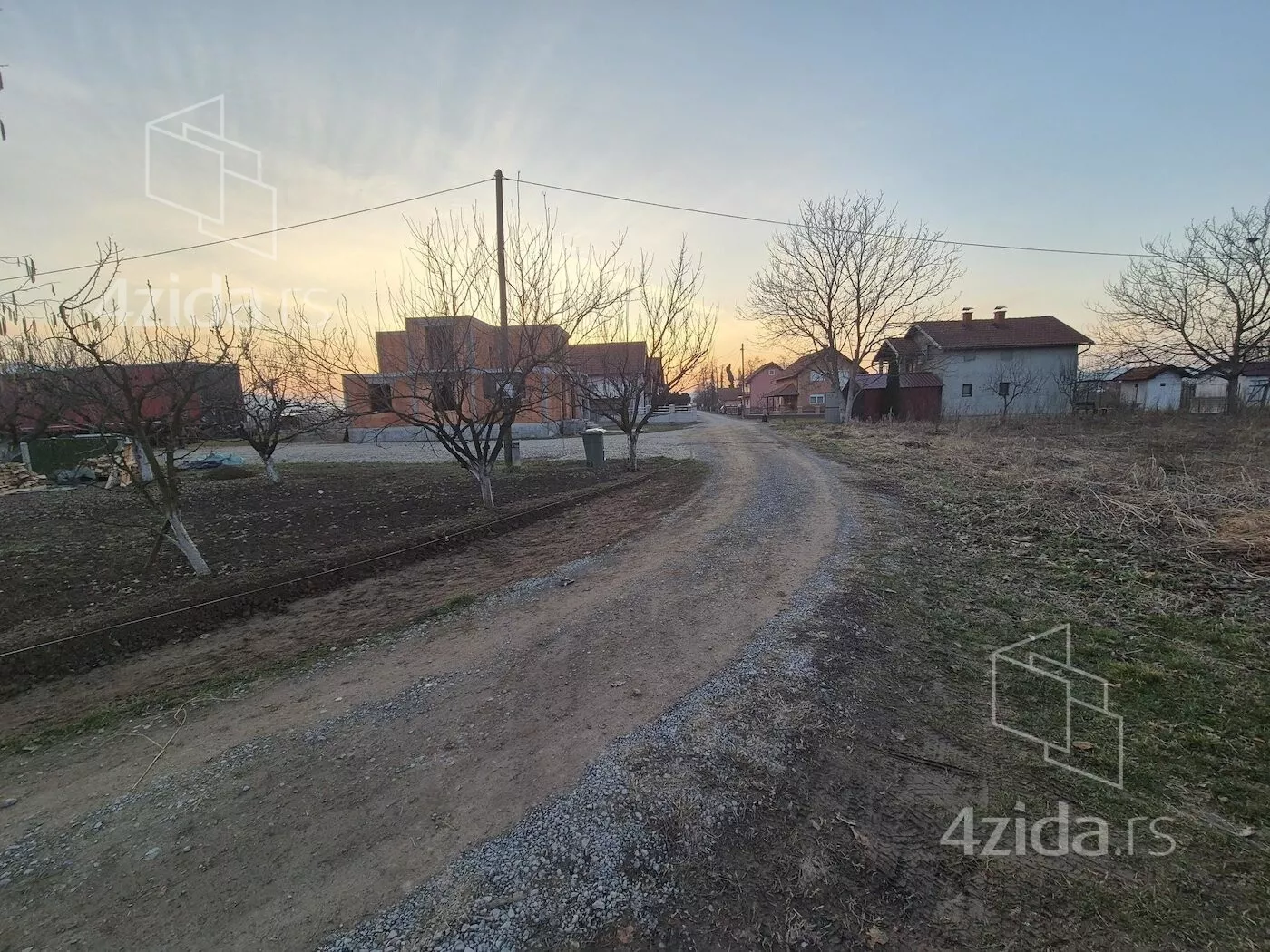 Građevinsko zemljište | 4zida