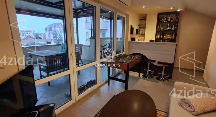 4-etažna kuća | 4zida