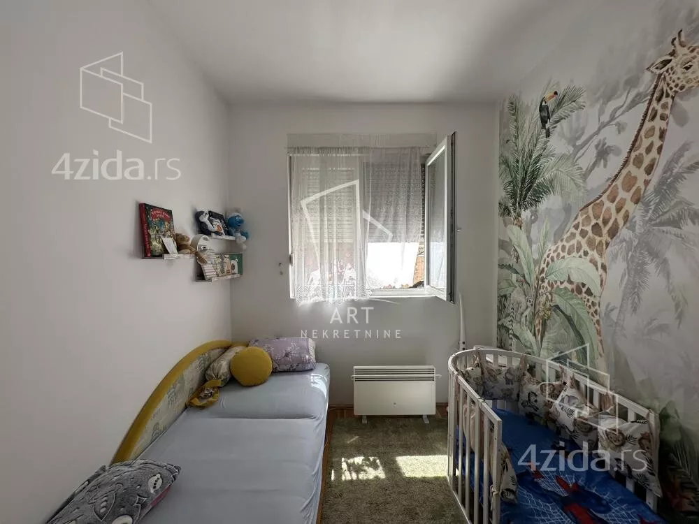 Troiposoban stan | 4zida