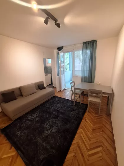 Husinskih Rudara 33 | 4zida.rs