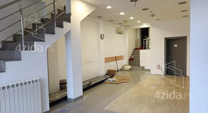 Poslovni prostor | 4zida