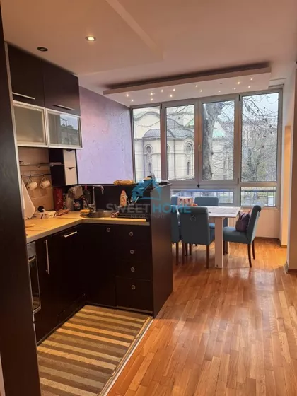 Cara Dušana | 4zida.rs