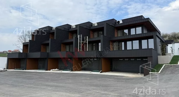 3-etažna kuća | 4zida