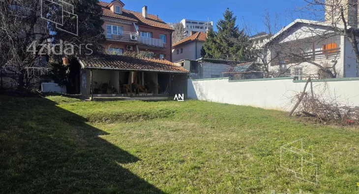 4-etažna kuća | 4zida