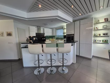 Budžino Brdo | 4zida.rs