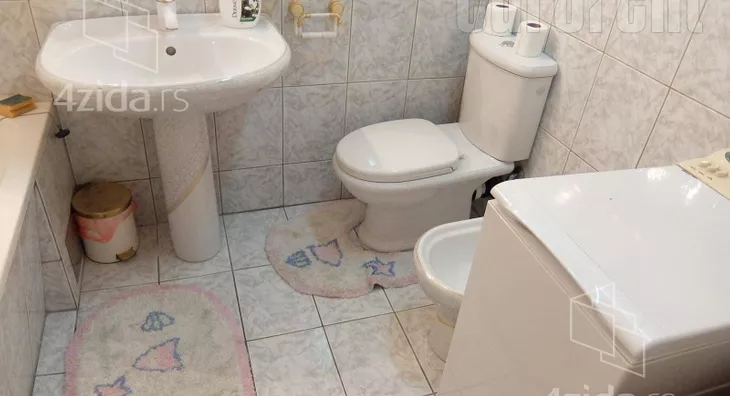 5-etažna kuća | 4zida