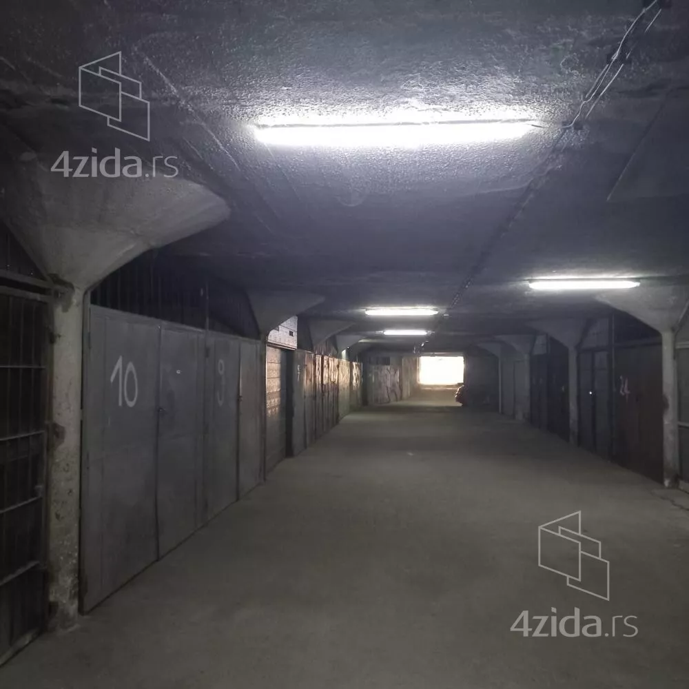 Garaža | 4zida