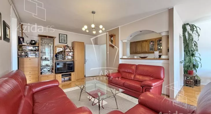 Troiposoban stan | 4zida