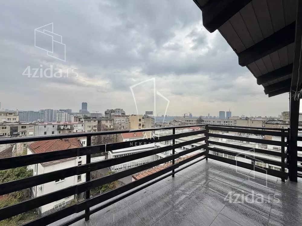 Petoiposoban stan | 4zida