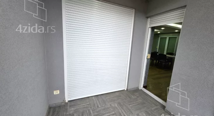 Četvoroiposoban stan | 4zida