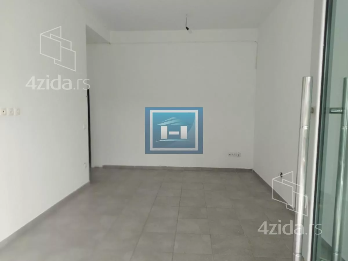 Lokal | 4zida