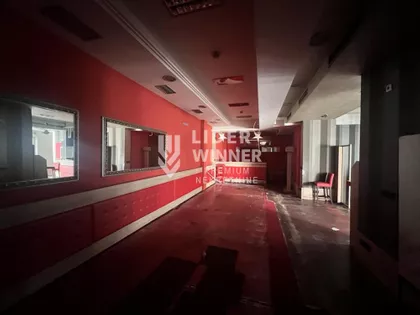 Trg Nikole Pašića | 4zida.rs