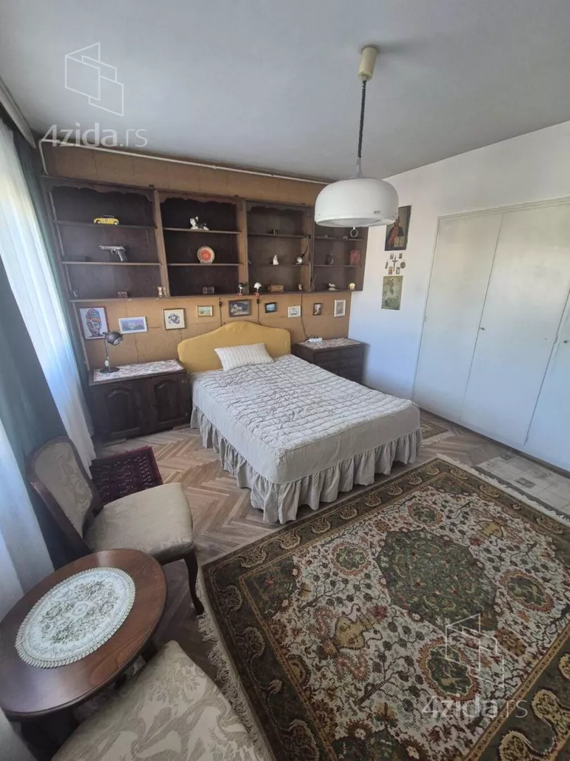 Četvoroiposoban stan | 4zida