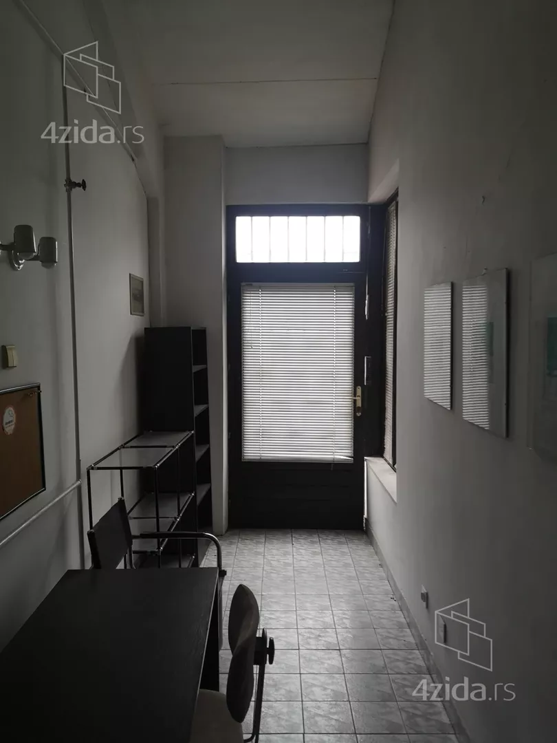 Lokal | 4zida