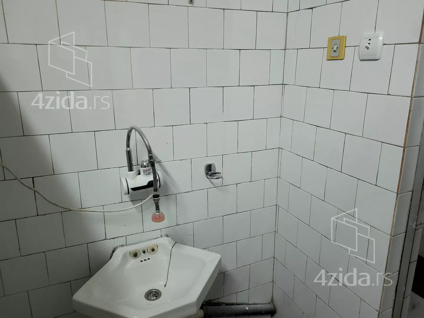 Garaža | 4zida