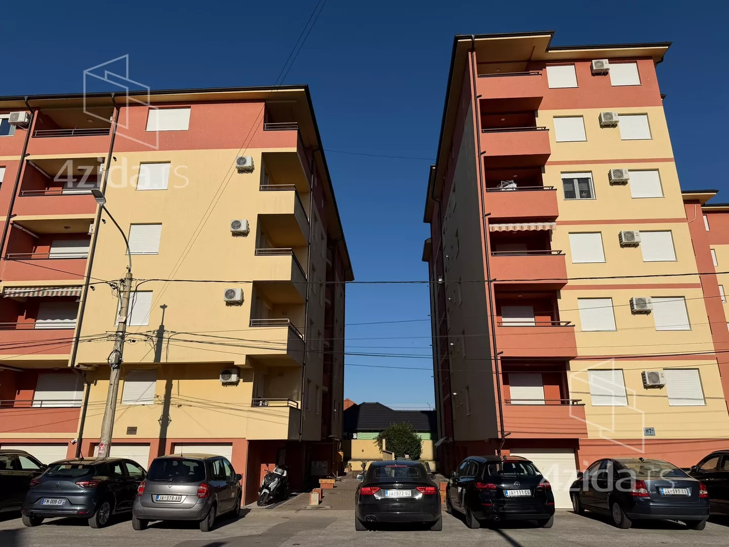 Troiposoban stan | 4zida