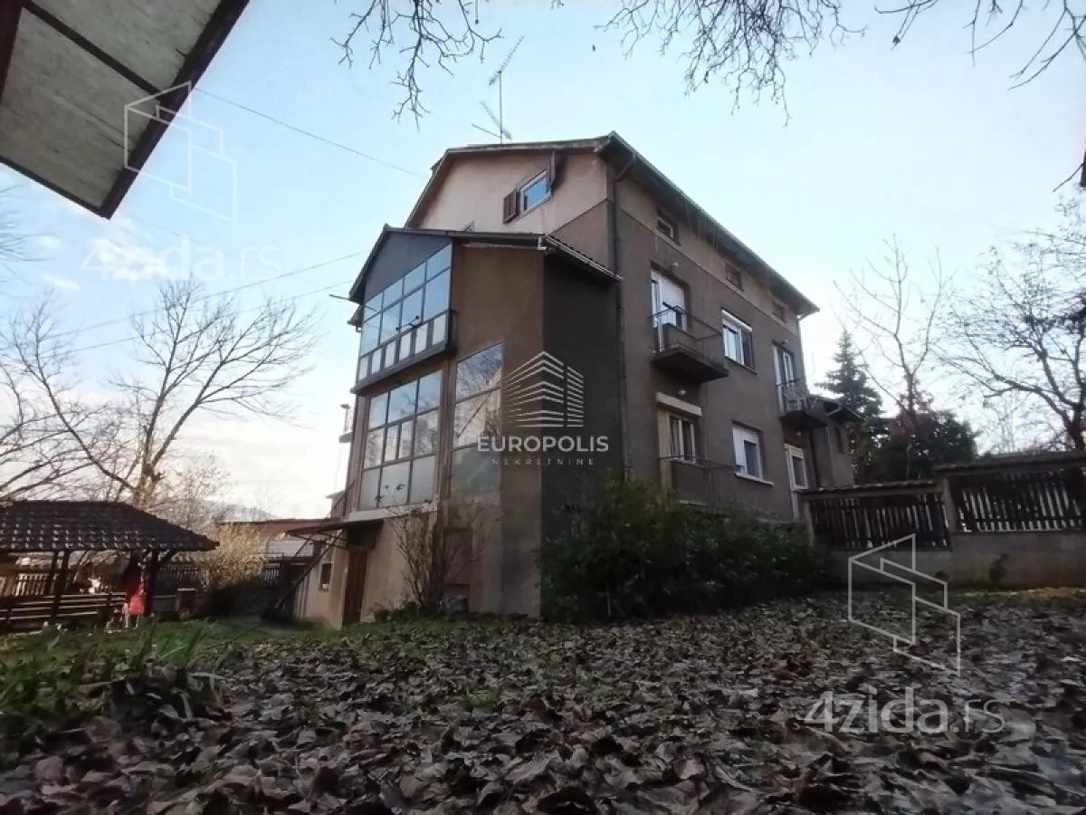 Kuća | 4zida