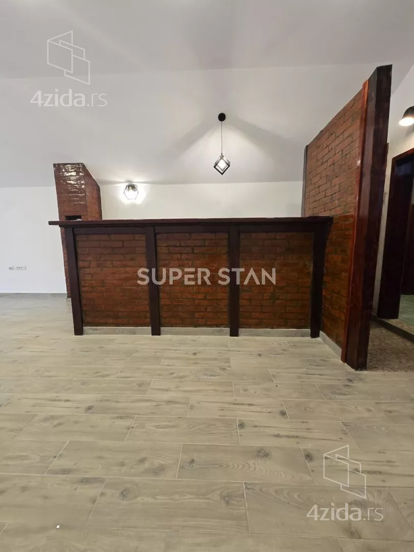 Poslovni prostor | 4zida