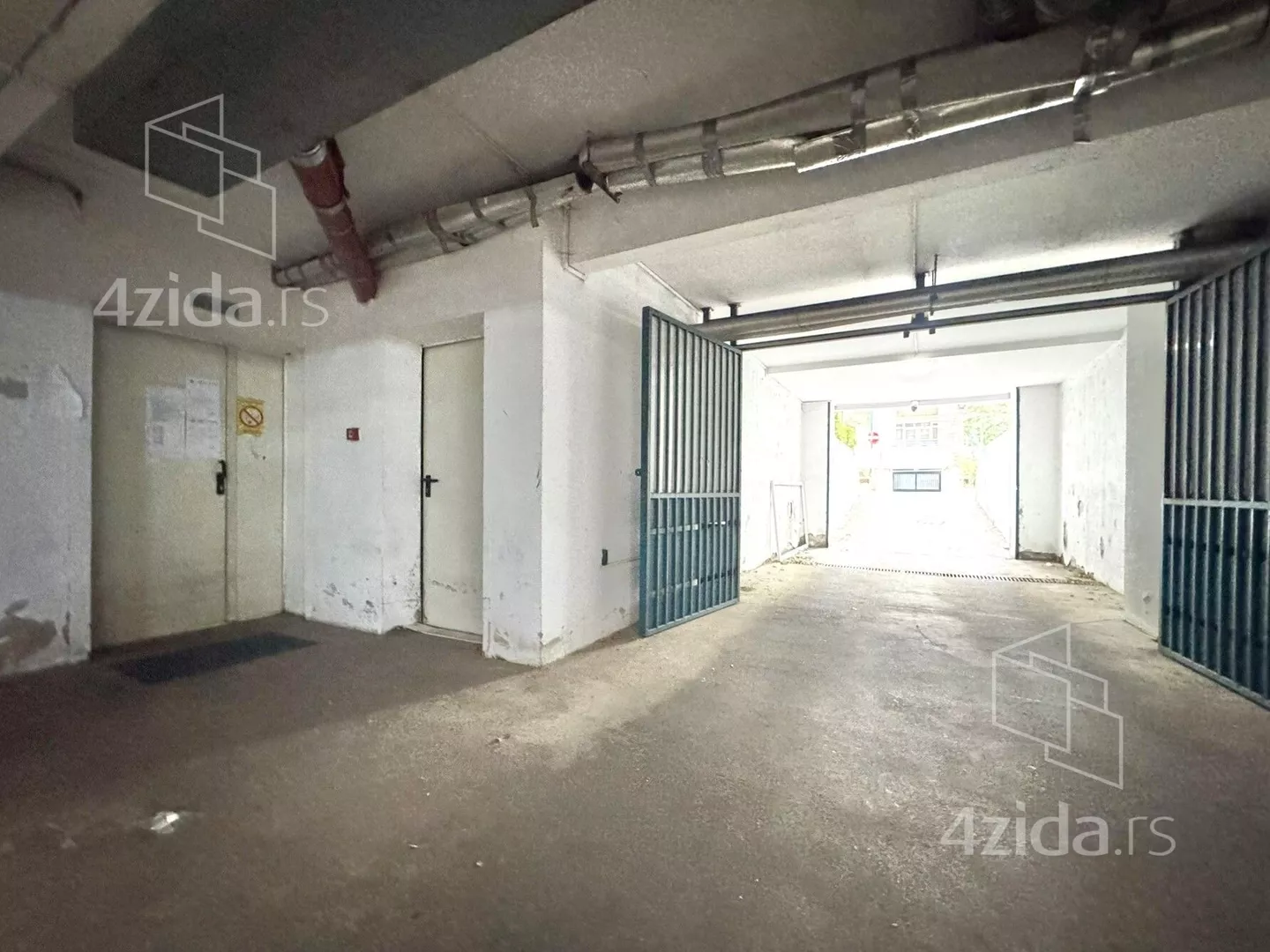 Lokal | 4zida