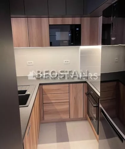 Tadije Sondermajera | 4zida.rs