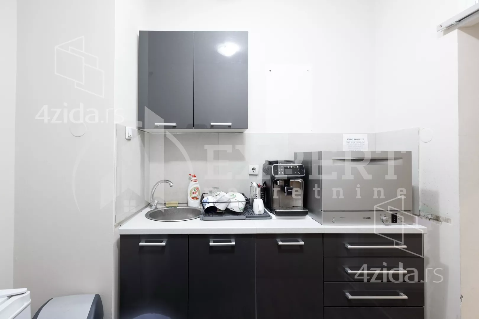 Lokal | 4zida