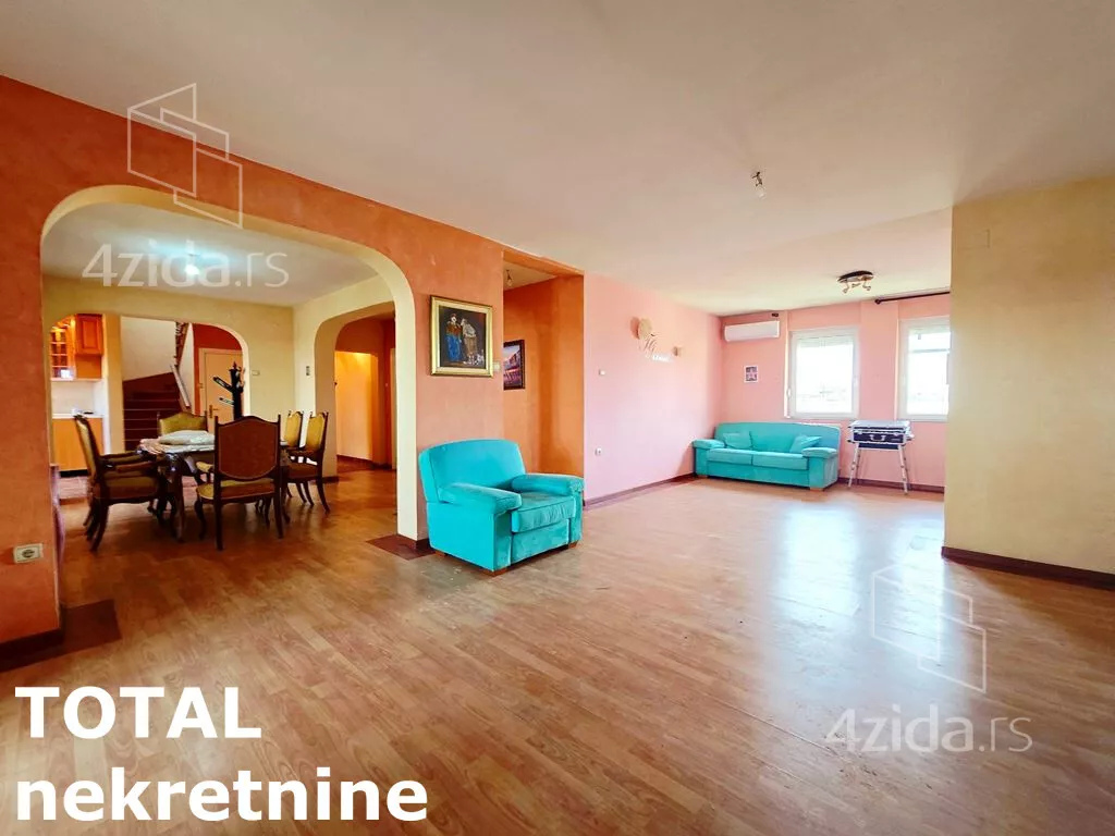 Petosoban stan | 4zida