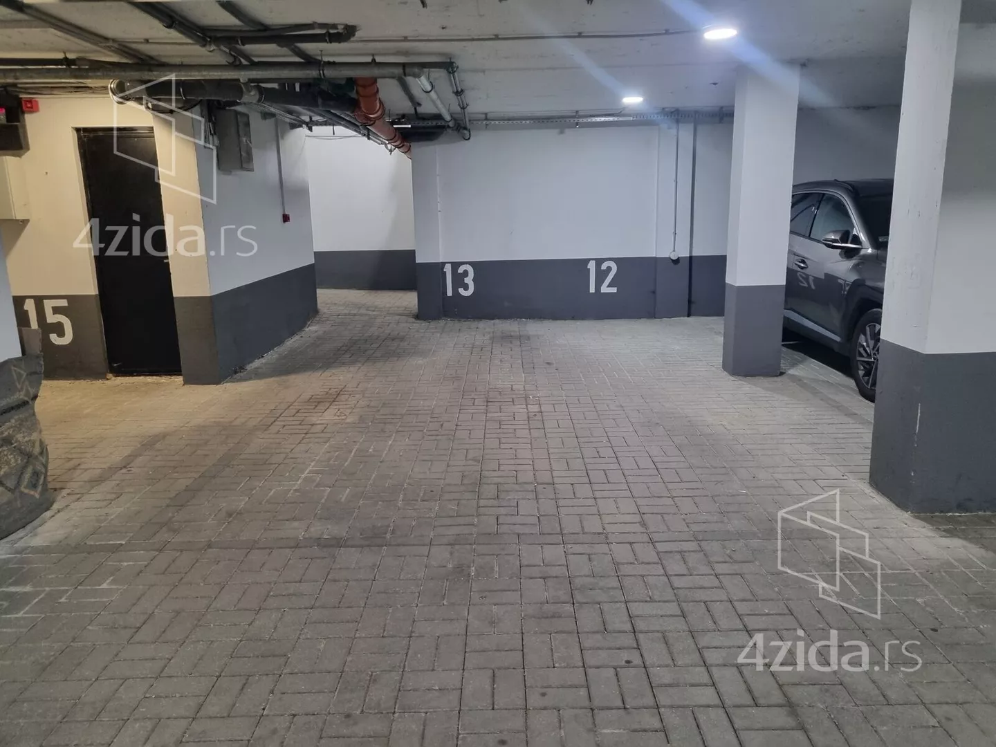 Garaža | 4zida