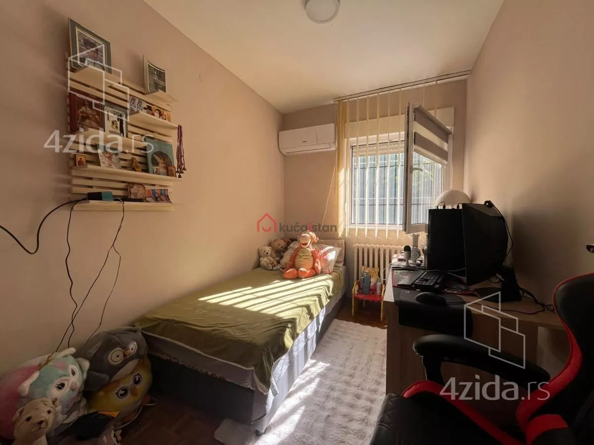 Troiposoban stan | 4zida