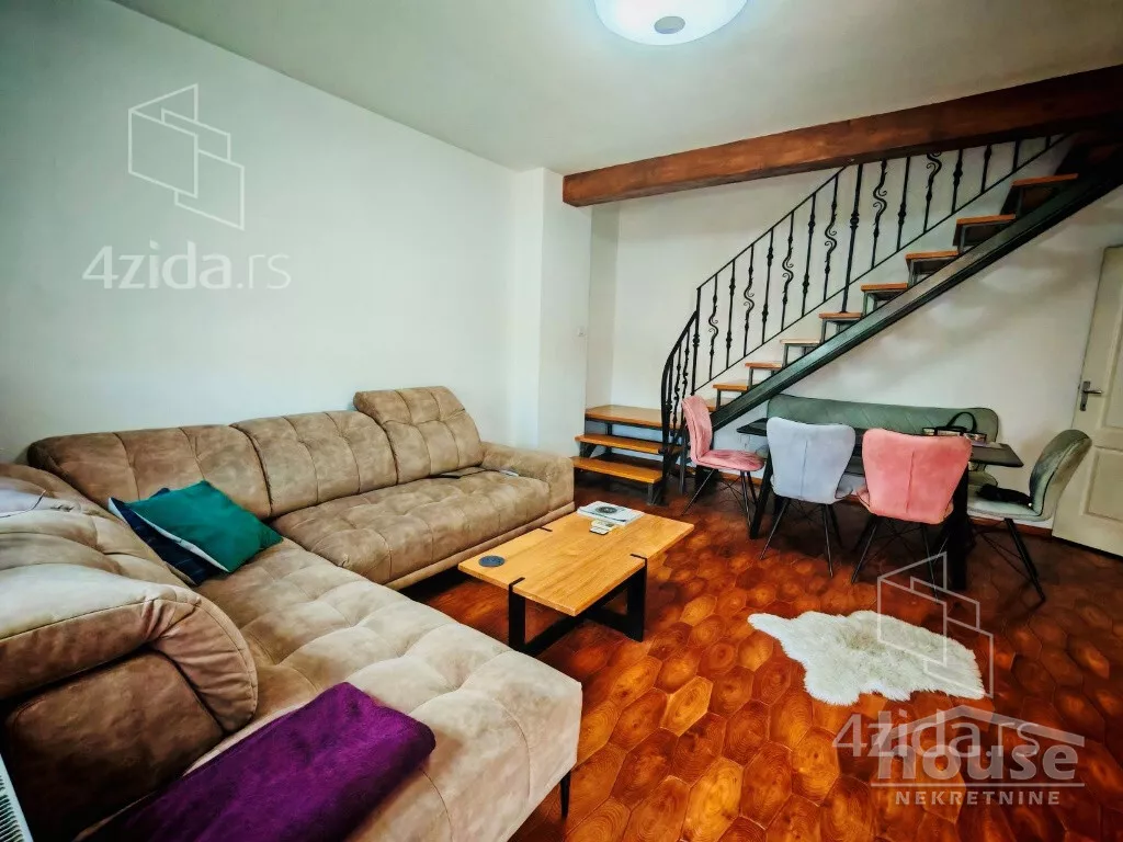 Petosoban stan | 4zida