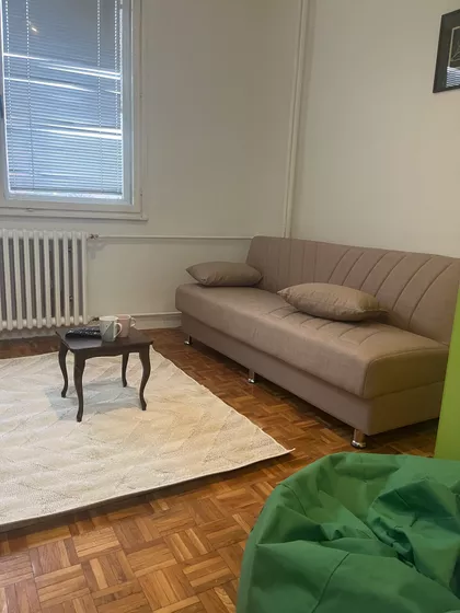 Ustanička 244B | 4zida.rs