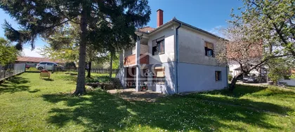 Male Pčelice | 4zida.rs