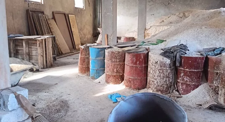 Poslovna zgrada | 4zida