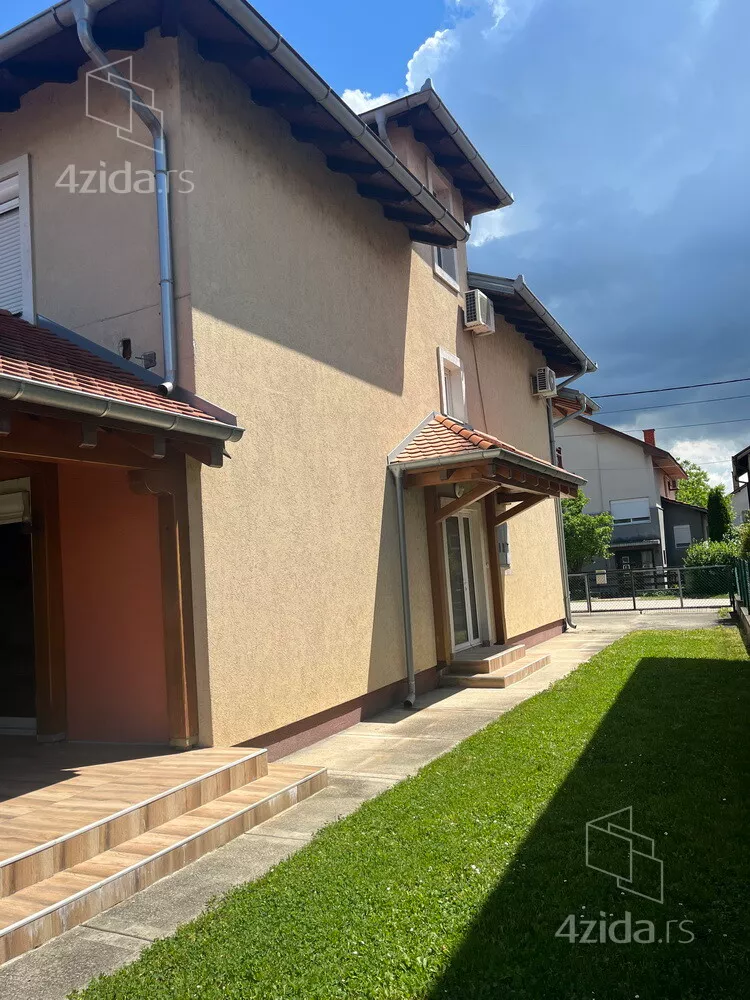 Kuća | 4zida