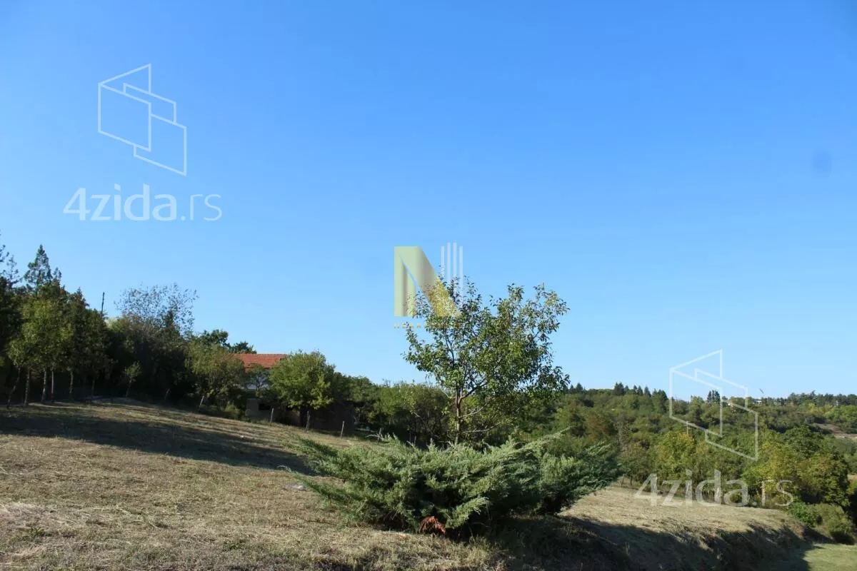 Plac | 4zida