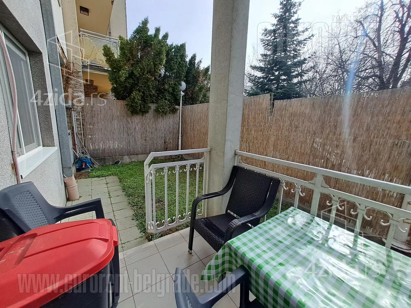 Četvoroiposoban stan | 4zida