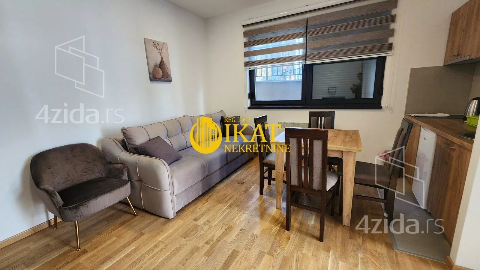 Jednoiposoban stan | 4zida