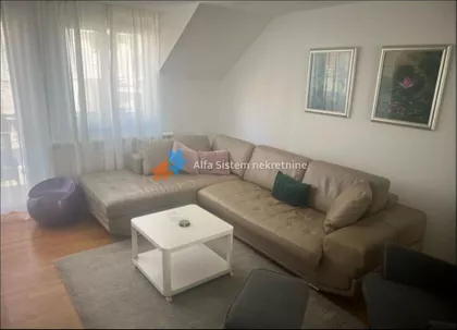 Vukov Spomenik | 4zida.rs