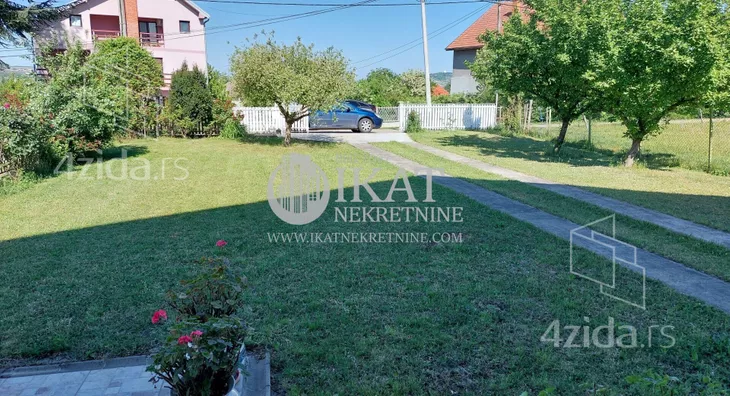 3-etažna kuća | 4zida