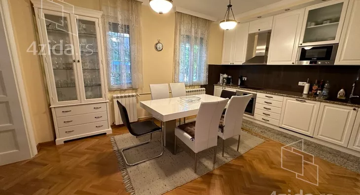 5-etažna kuća | 4zida