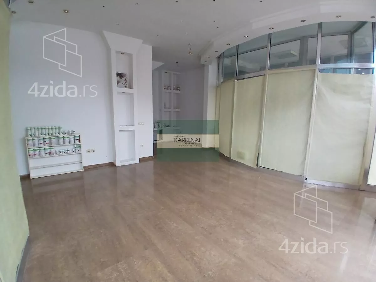 Poslovni prostor | 4zida