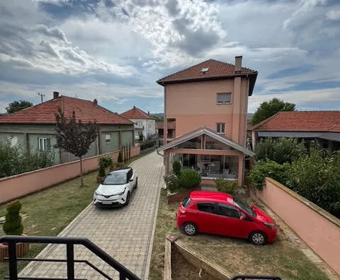 3-etažna kuća | 4zida