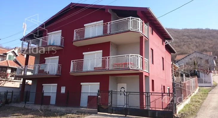 3-etažna kuća | 4zida