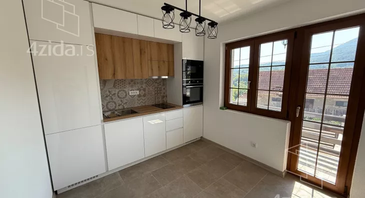 3-etažna kuća | 4zida