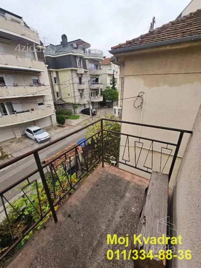 Četvoroiposoban stan | 4zida