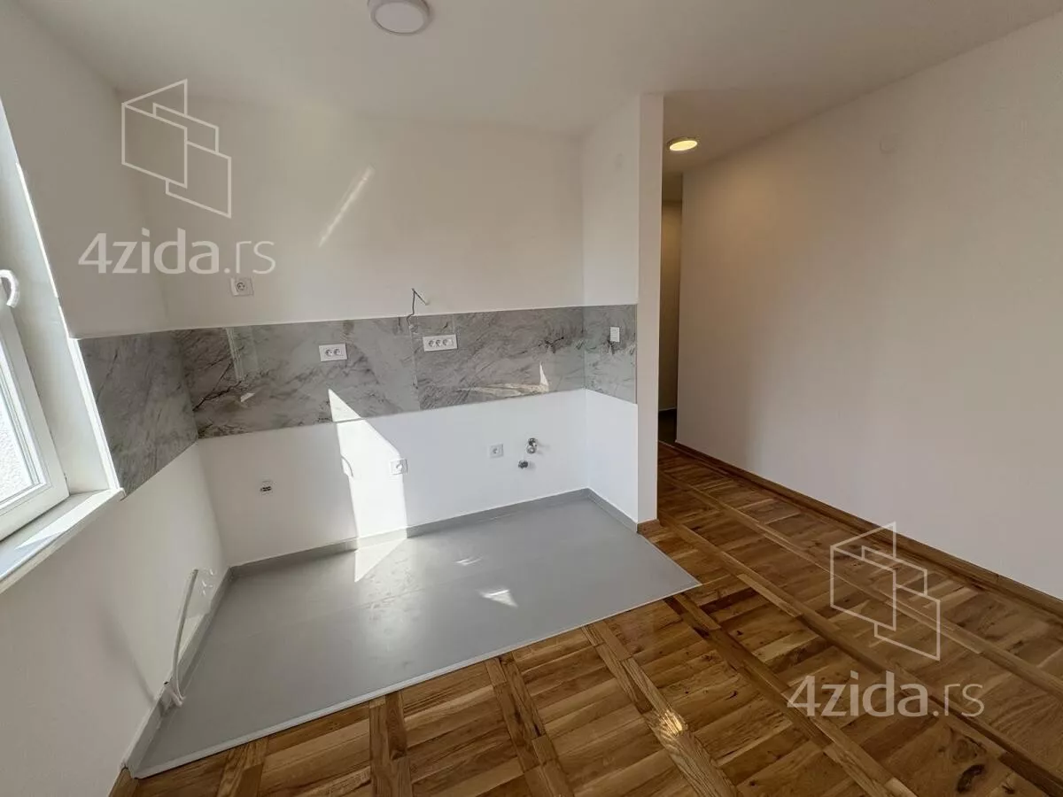 Garsonjera | 4zida