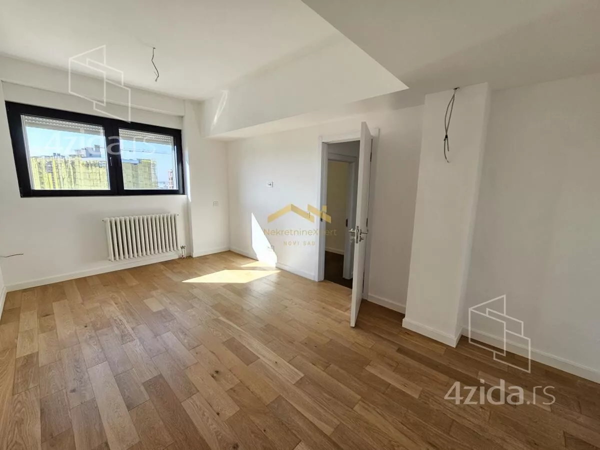 Četvoroiposoban stan | 4zida