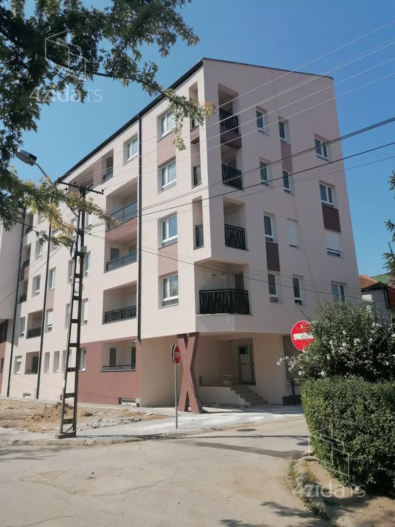 Garaža | 4zida